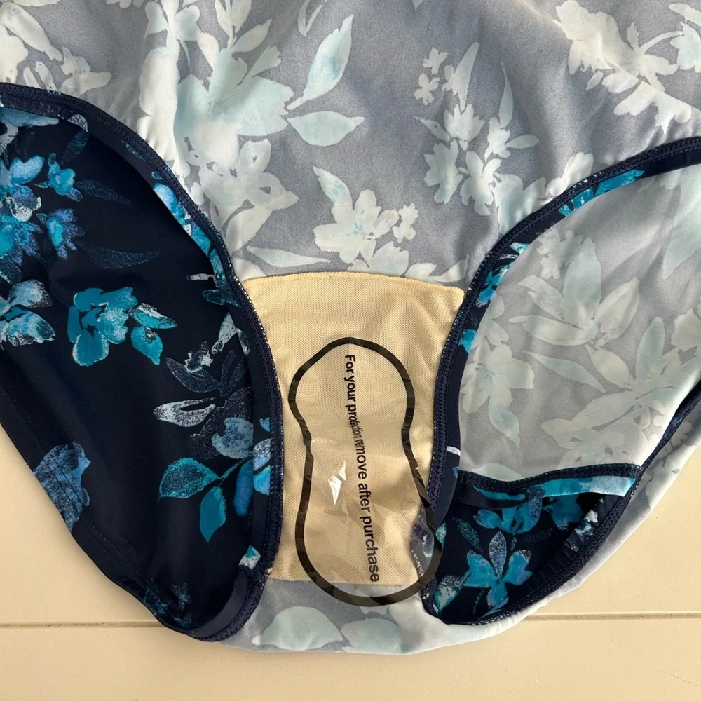 New Denim & Co. Beach Ruffle Trim V-Neck Swim Dress Navy Floral size 14